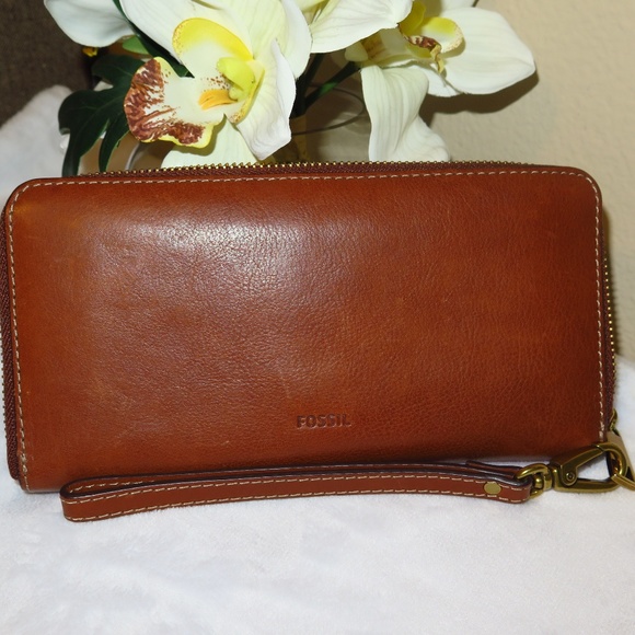 Fossil Emma RFID Large Zip Wallet *Excellent* - Picture 3 of 8